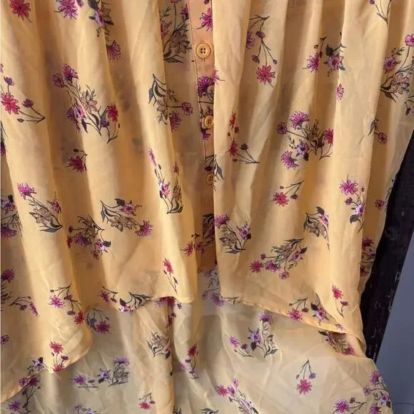 Torrid Lightweight High Low top - Picture 5 of 5